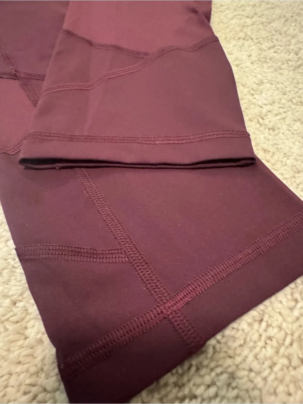 Lululemon Fast and Free Tight Leggings Size 6 Burgundy w/ Pockets